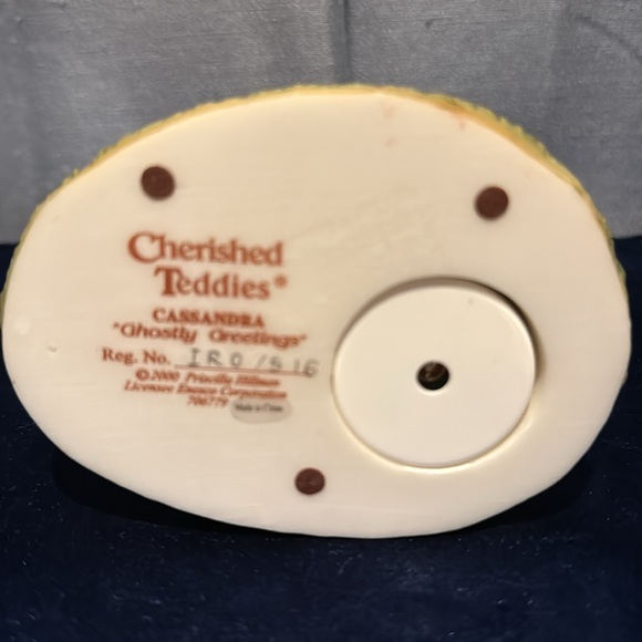 Cherished Teddies Halloween Cassandra Ghostly Greetings Figure - Picture 7 of 14